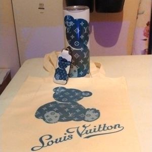 3 Piece Set 20 Ounce Tumbler/ Key Chain & Tote Bag 💙